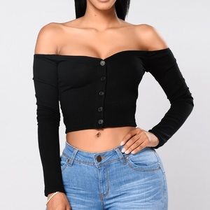 FASHION NOVA CROP TOP